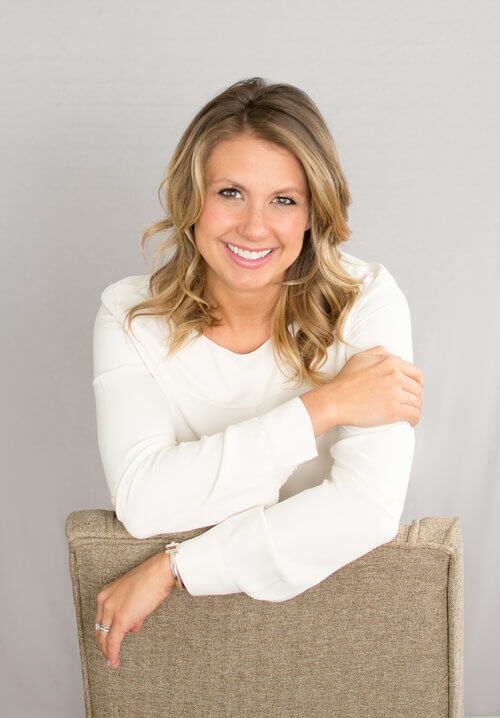 lydia-schmidt-chiropractor lydia-schmidt-chiropractor